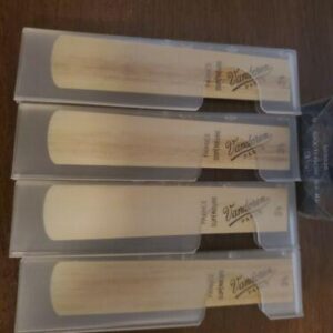 Vandoren Tenor Sax Traditional Reeds Strength #3.5; Box of 5